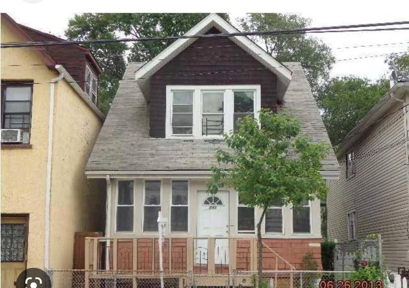 Staten Island, NY 10304,241 Gordon ST