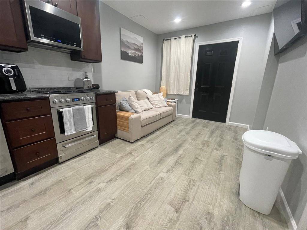 Bronx, NY 10463,3397 Sedgwick AVE