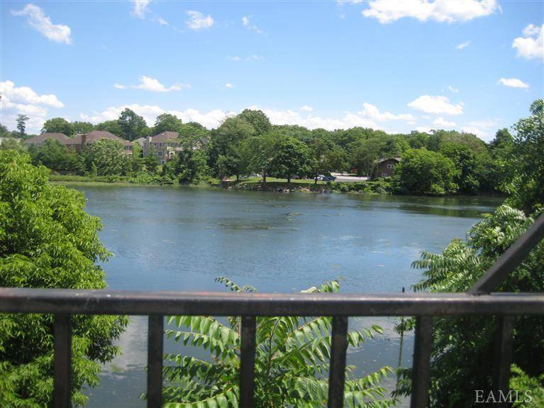 New Rochelle, NY 10805,248 Pelham RD #5