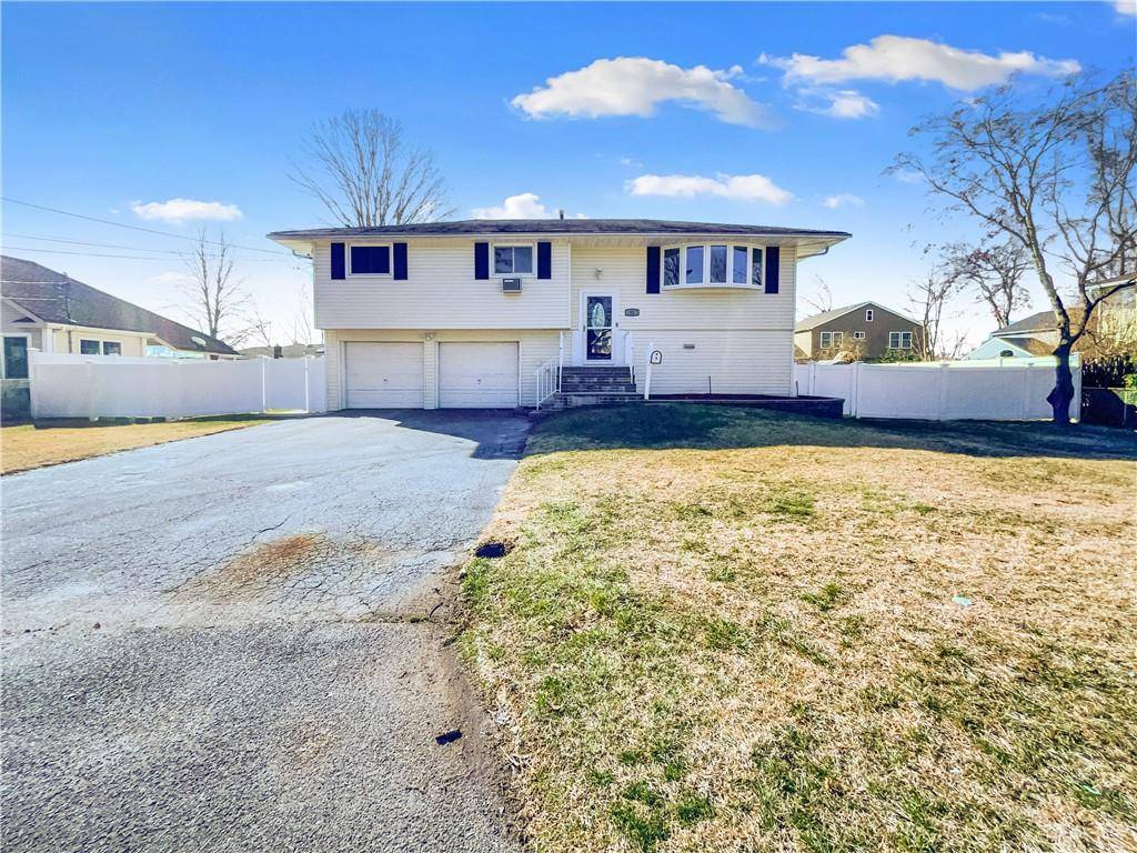 Deer Park, NY 11729,22 Chatham ST