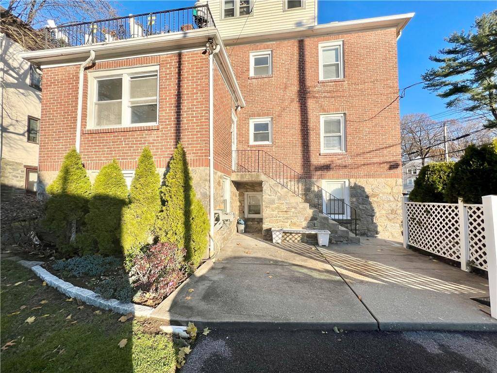Larchmont, NY 10538,33 Lester PL
