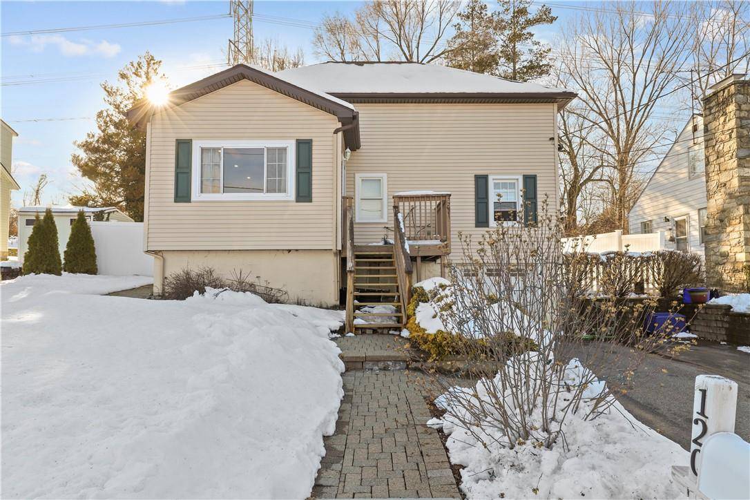 Mahopac, NY 10541,120 Topland RD