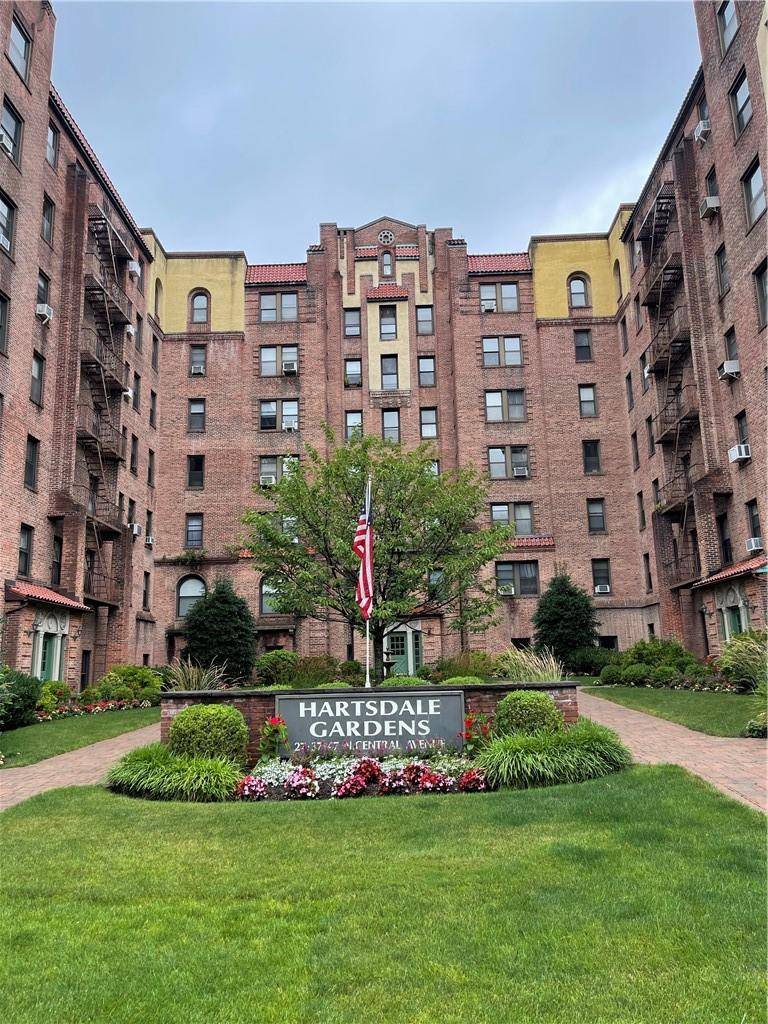 Hartsdale, NY 10530,37 N Central AVE #6E