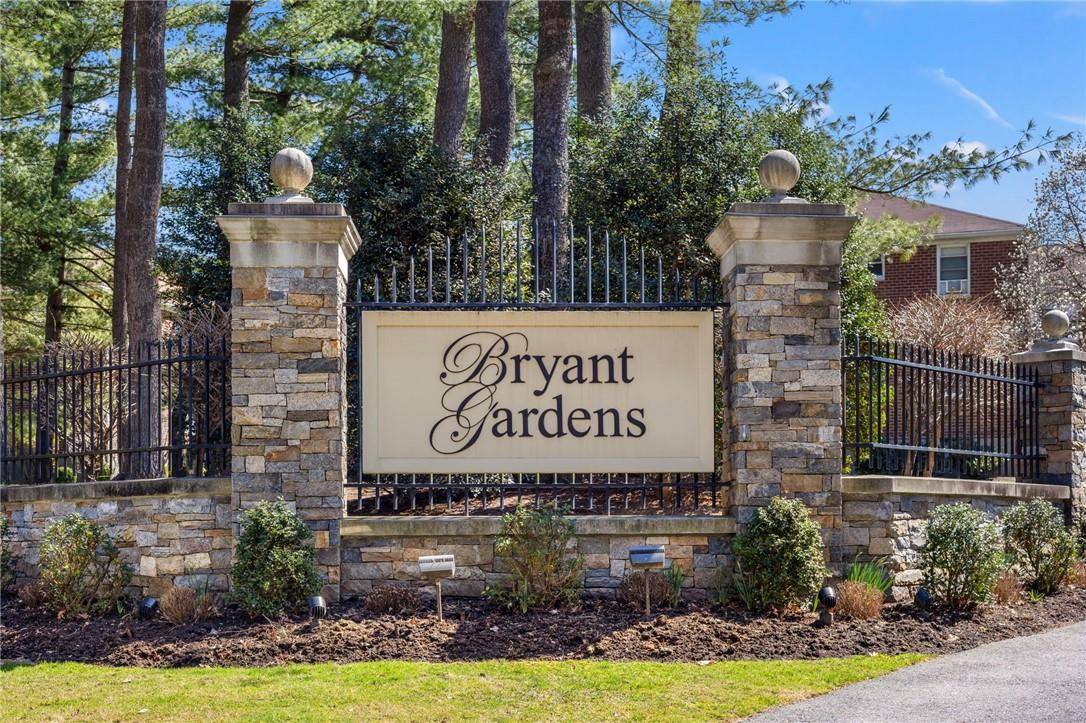 White Plains, NY 10605,10 Bryant CRES #1M