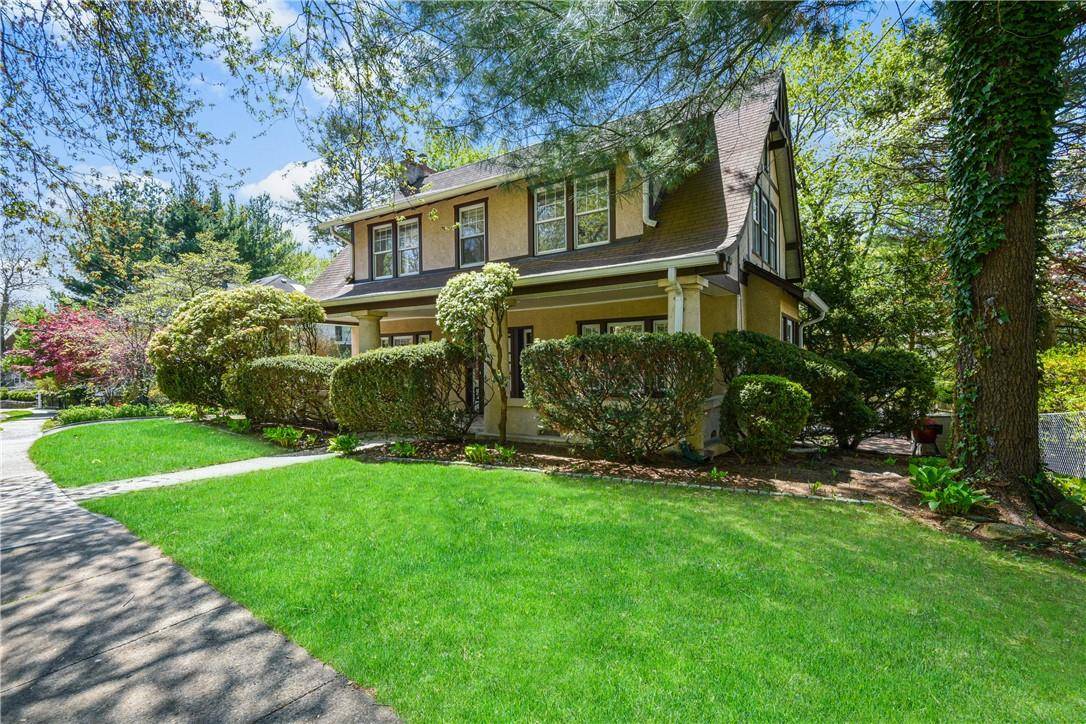 Larchmont, NY 10538,38 Mayhew AVE
