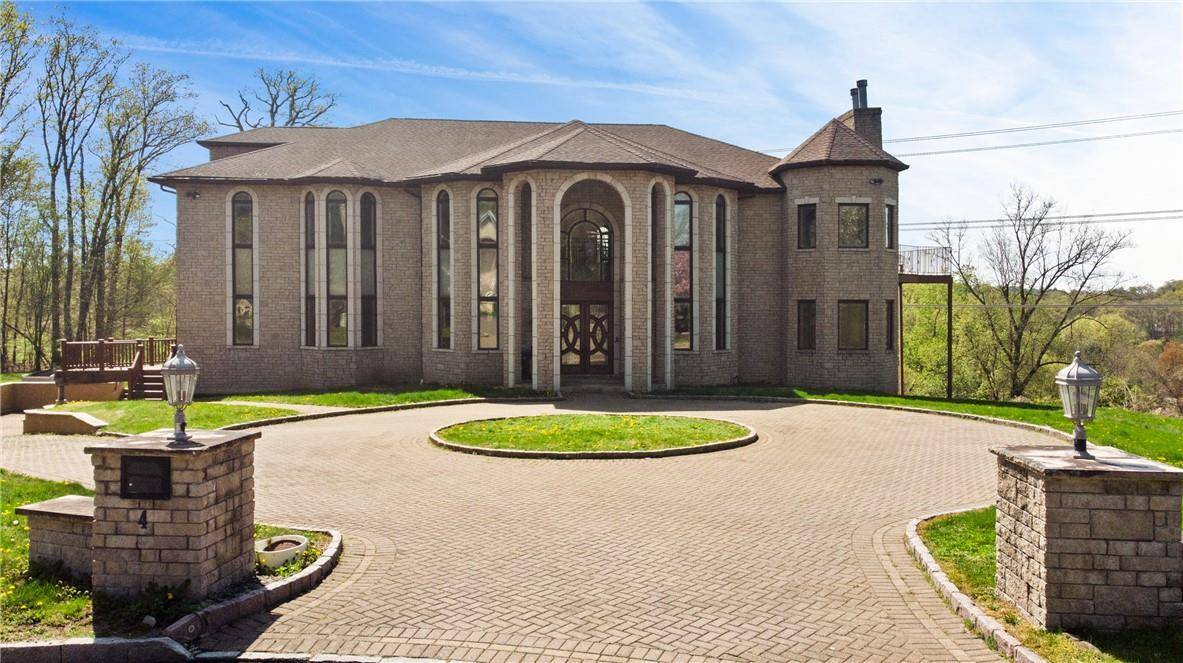 Scarsdale, NY 10583,4 Vandalay CT
