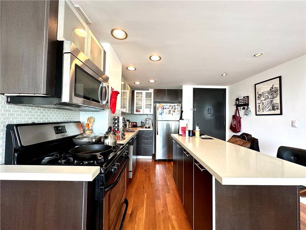 Brooklyn, NY 11226,2217 Caton AVE #8C