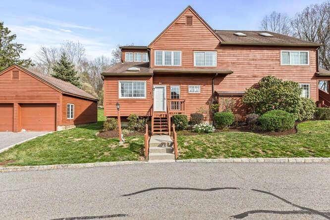 Brewster, NY 10509,603 Orchard Hill LN