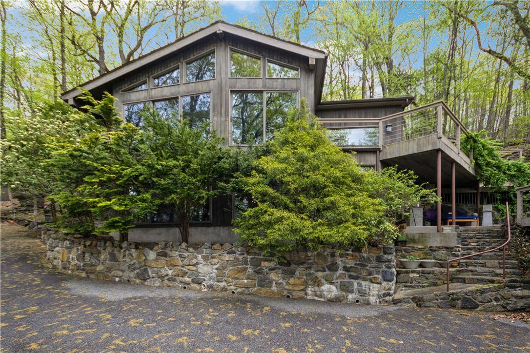 Mahopac, NY 10541,40 Jackson RD