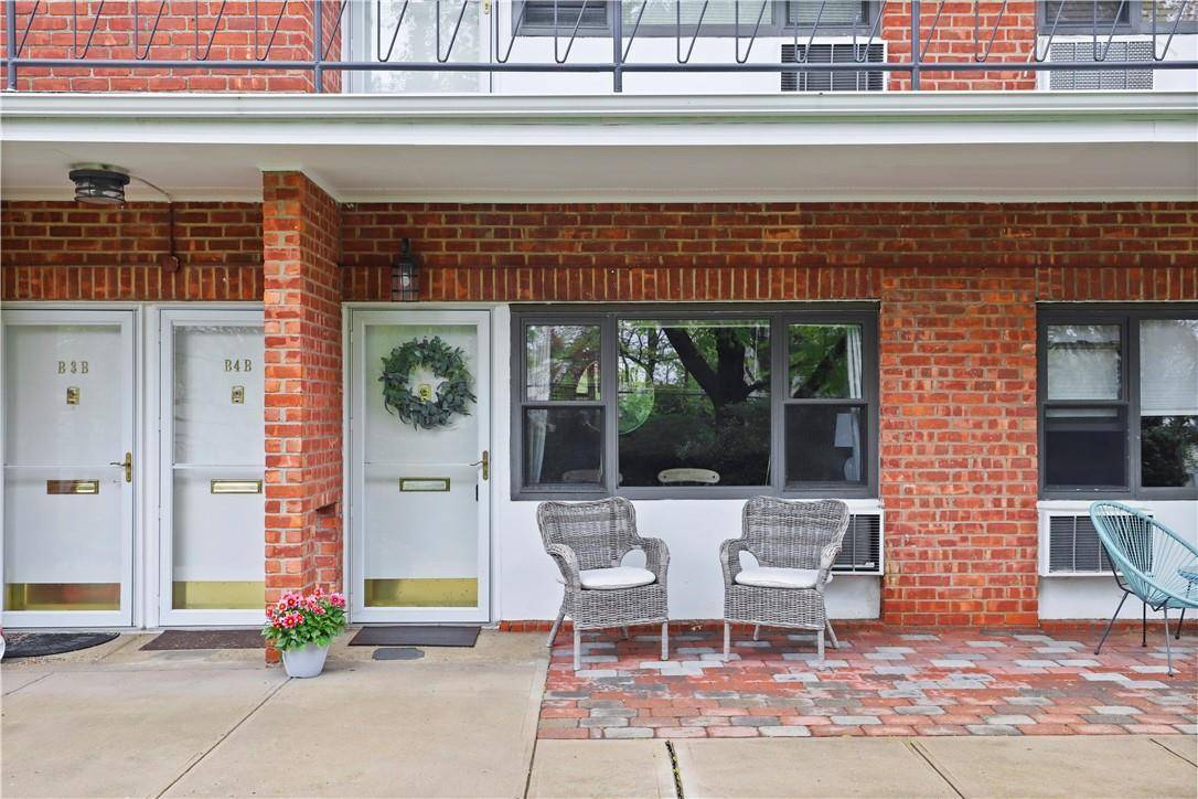 Harrison, NY 10528,50 West ST #B4A