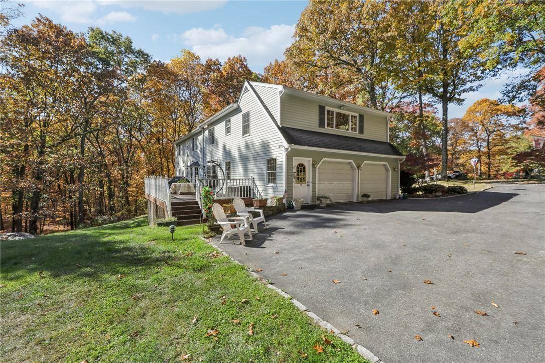 Bedford, NY 10506,12 Woodland CT