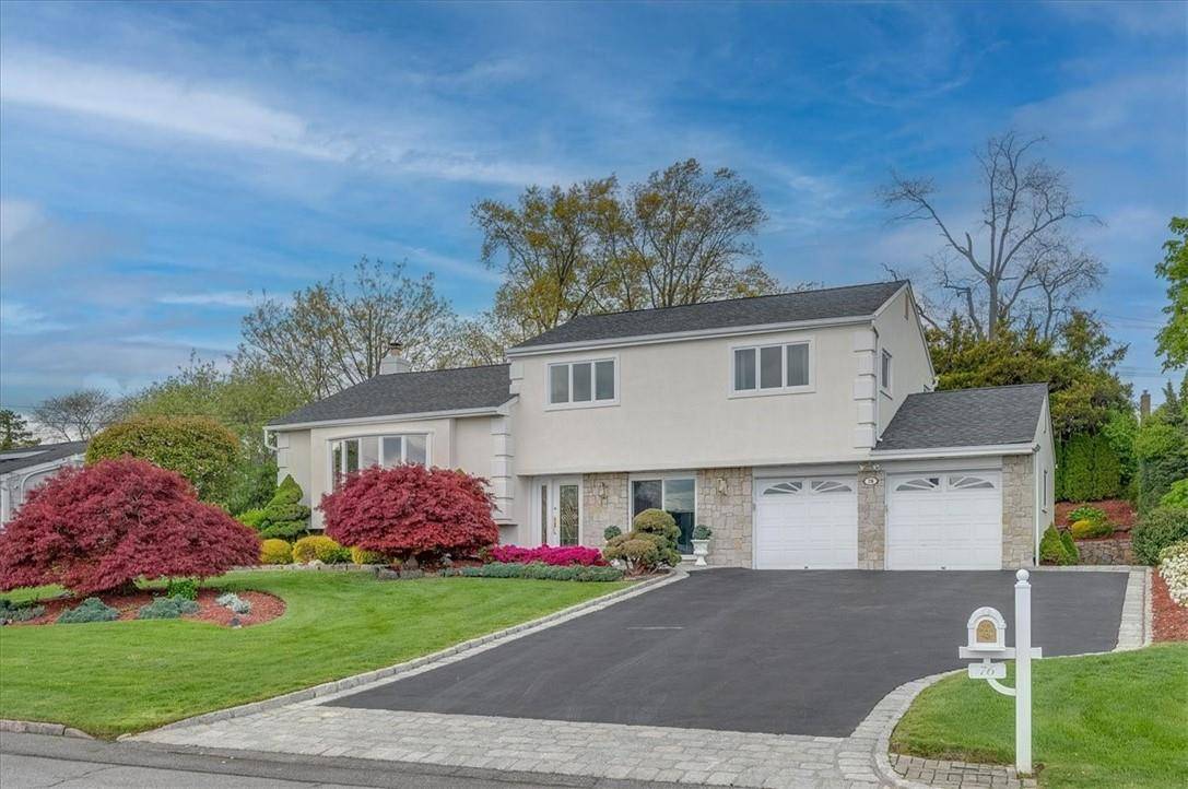 New Rochelle, NY 10805,76 Kensington OVAL