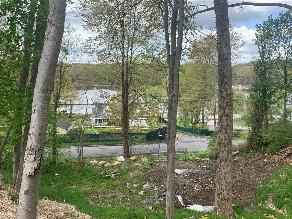 Brewster, NY 10509,94 Shore DR