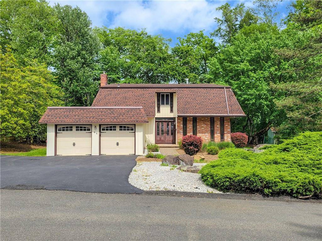 Nanuet, NY 10954,84 Tennyson DR