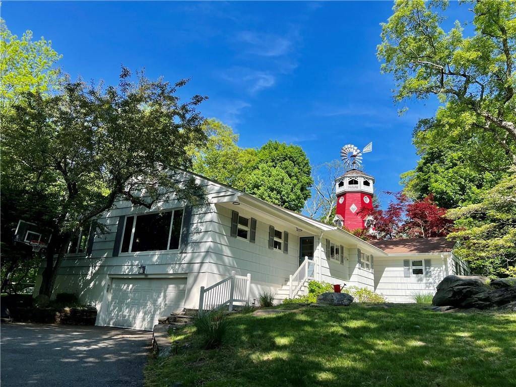 Armonk, NY 10504,19 Windmill RD