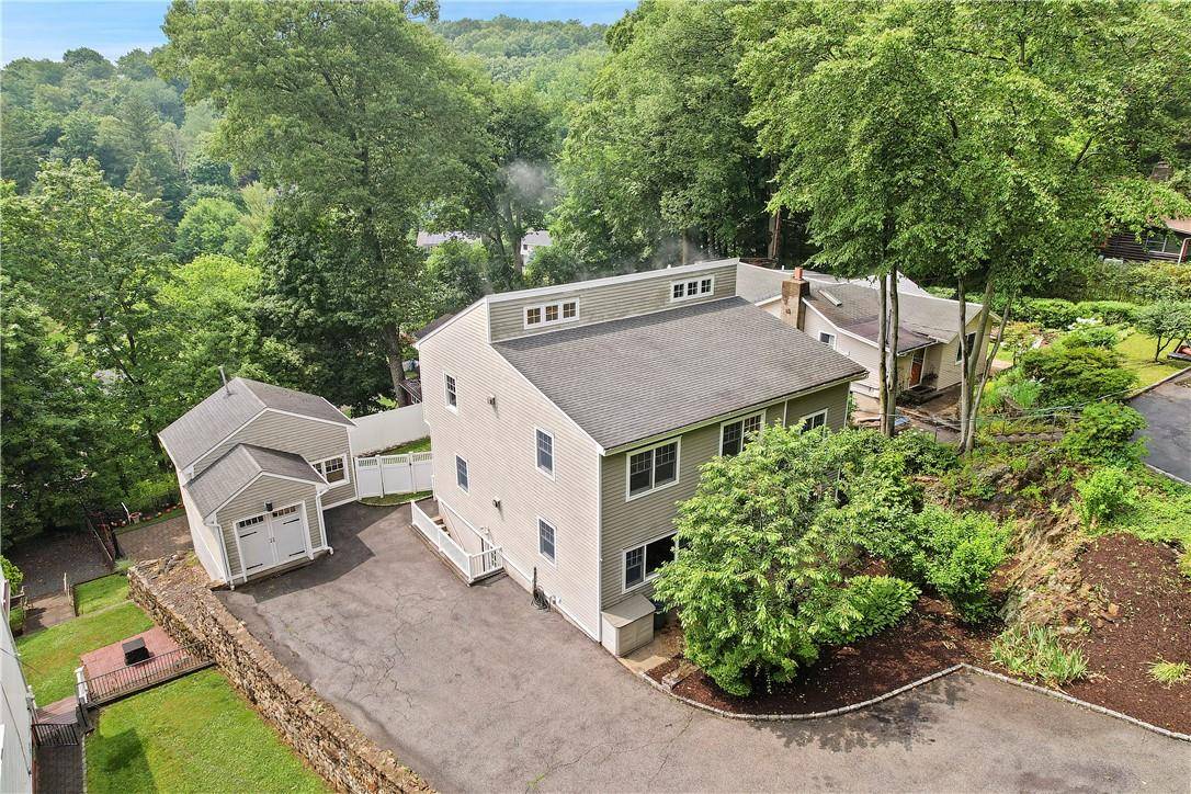 Pleasantville, NY 10570,40 Lake Shore DR