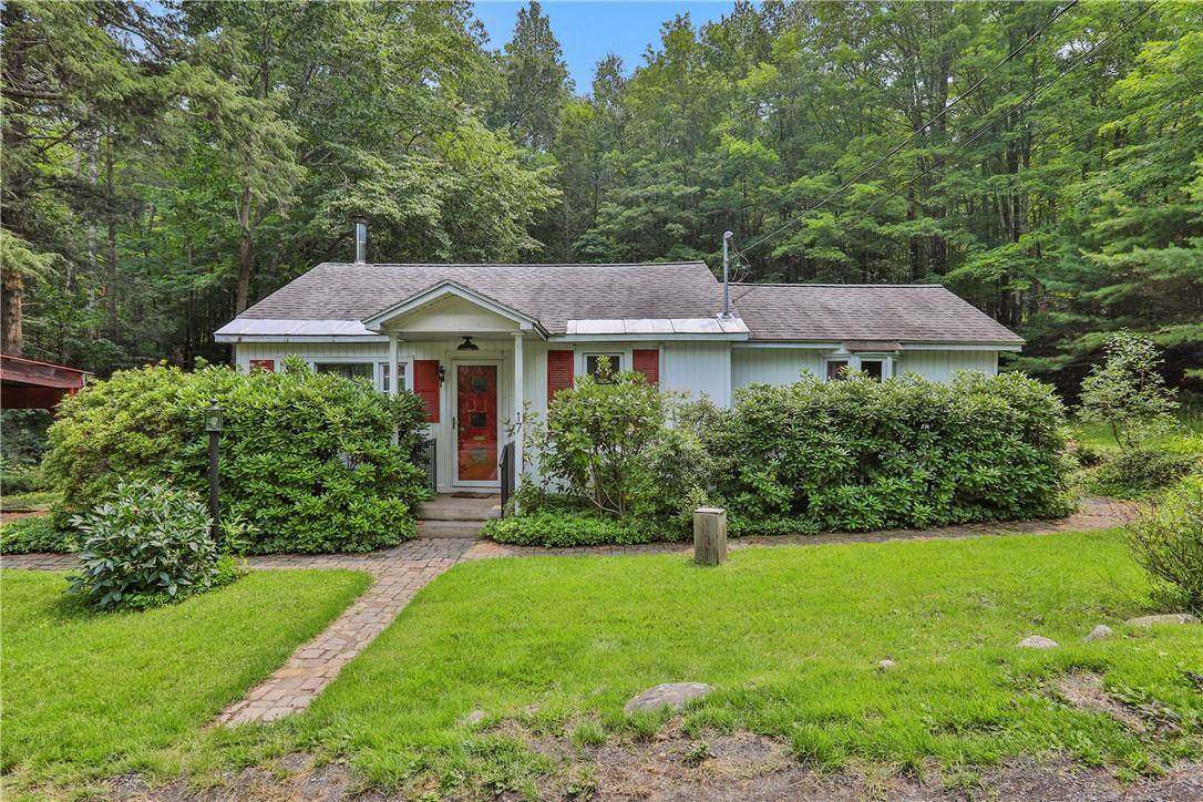 Kerhonkson, NY 12446,17 Park LN