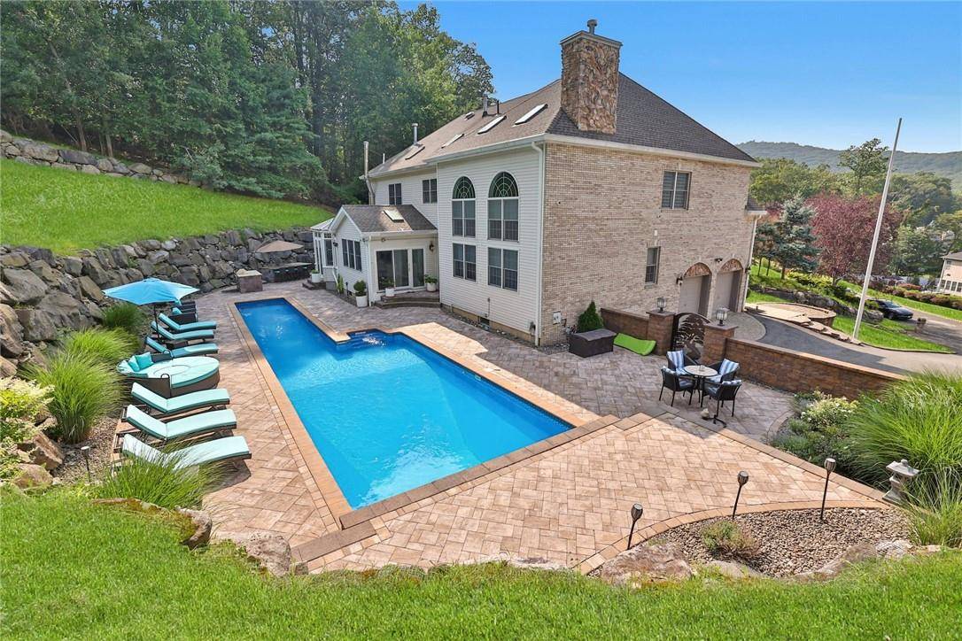 Stony Point, NY 10980,30 Zachary Taylor ST