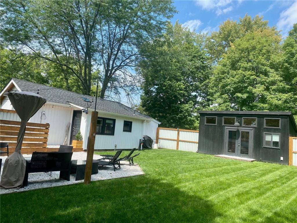 Warwick, NY 10990,1 Blooms Corners RD