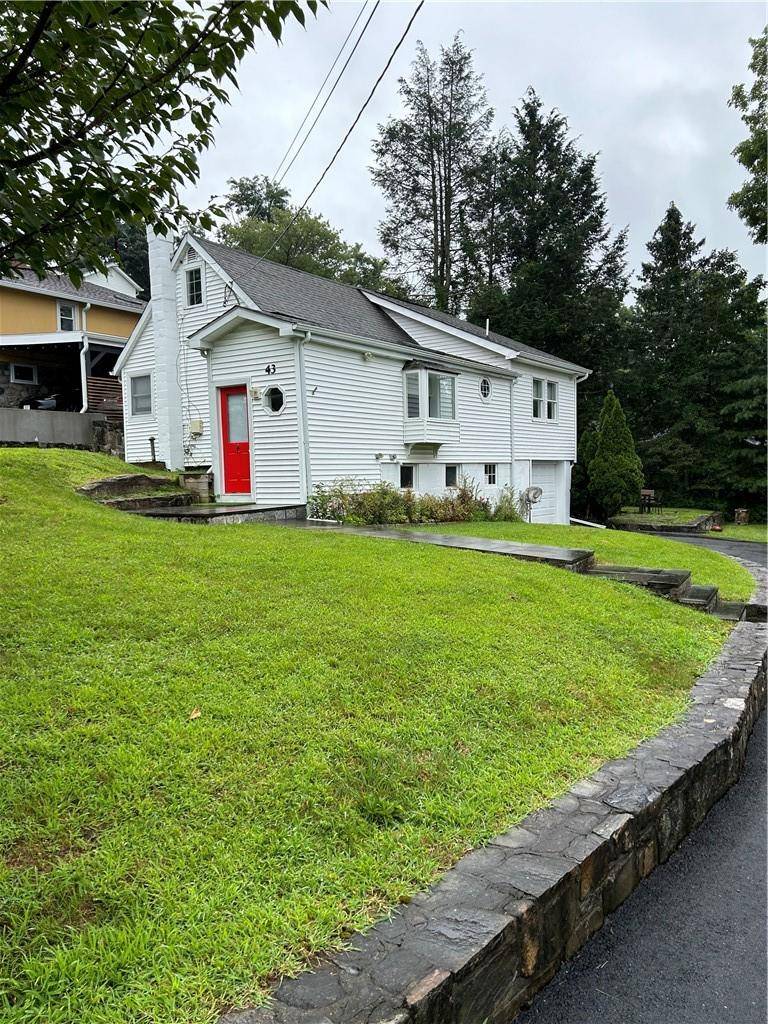 Carmel, NY 10512,43 Rosedale RD