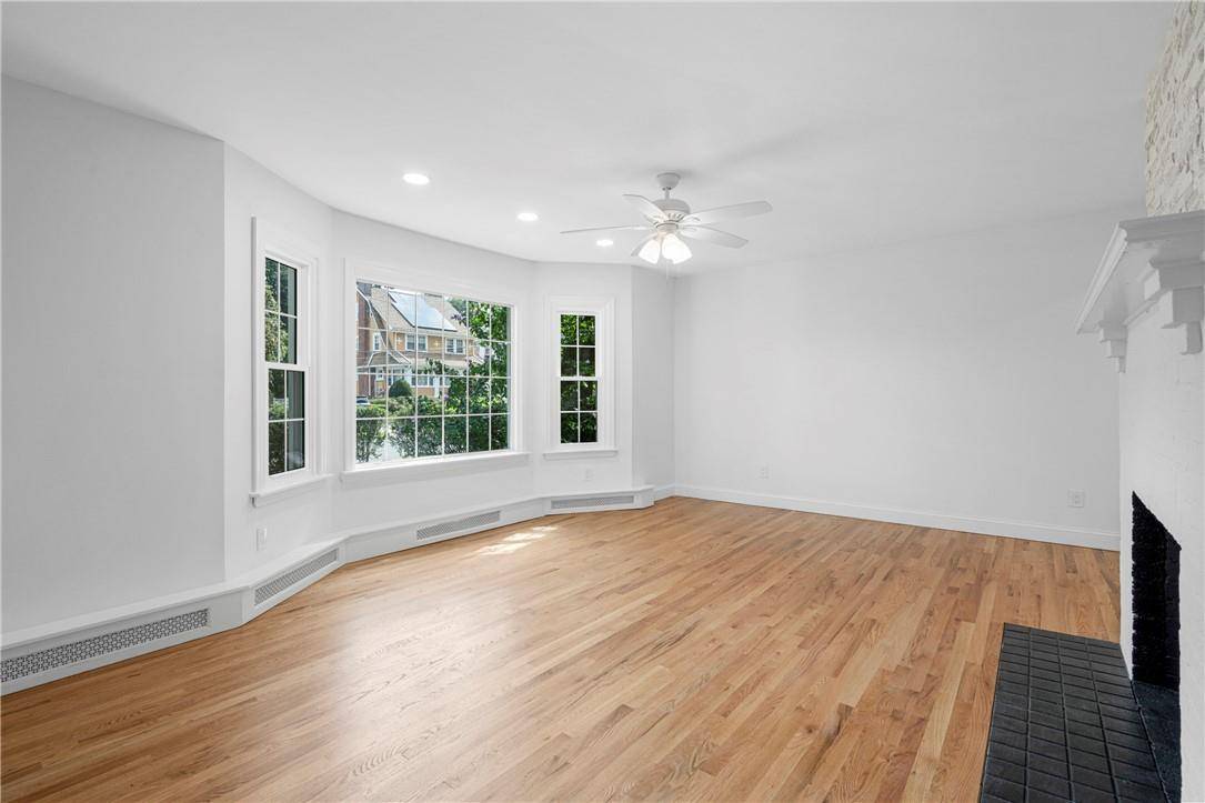 New Rochelle, NY 10801,24 Gramercy PL
