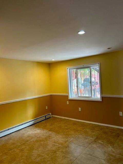 Bronx, NY 10466,954 E 224th ST