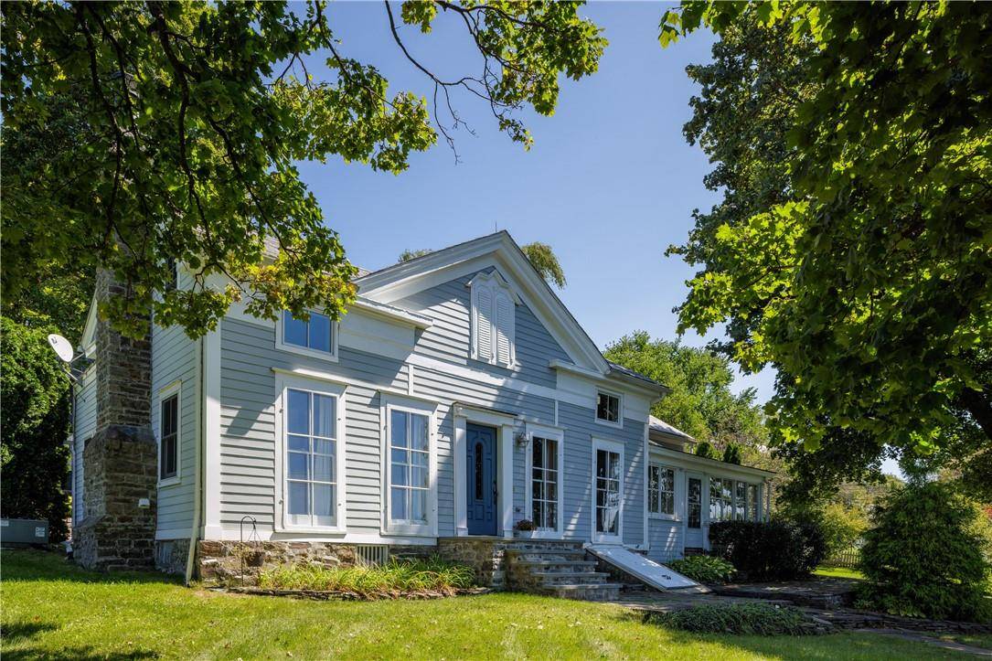 Kinderhook, NY 12184,338 Maple LN