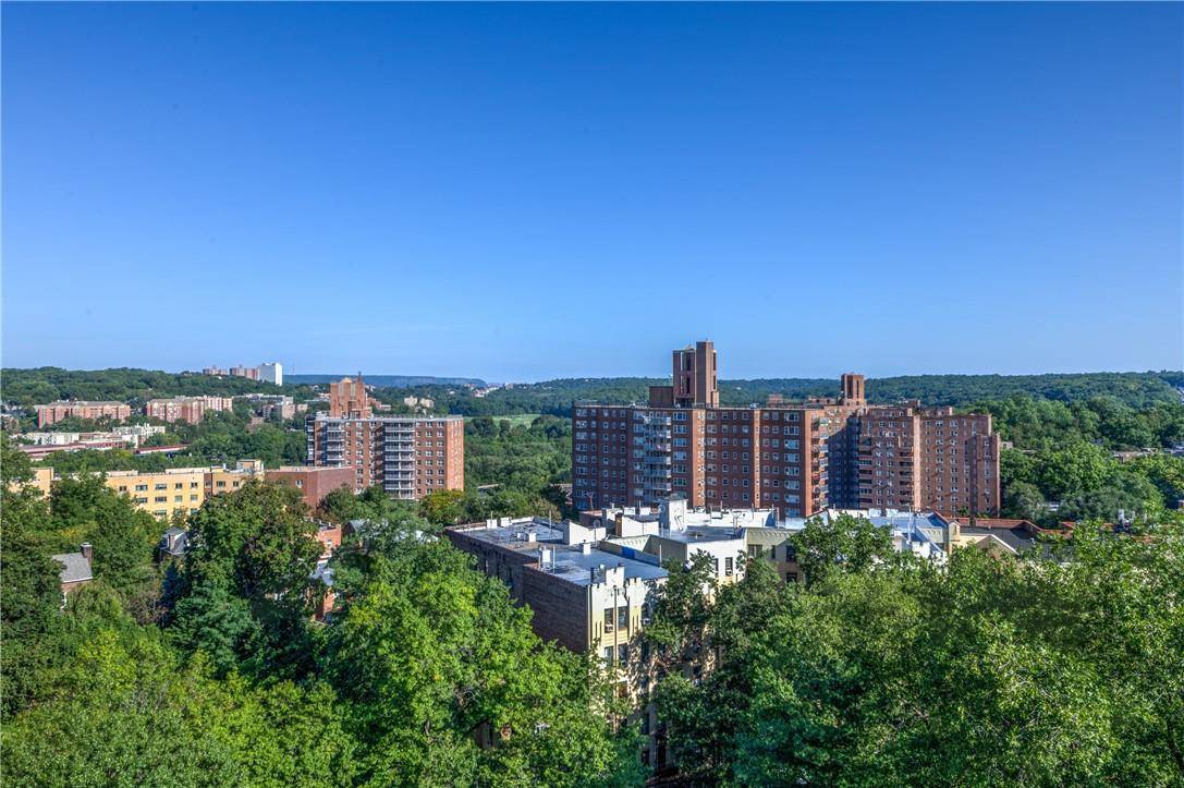 Bronx, NY 10463,3850 Sedgwick AVE #13F