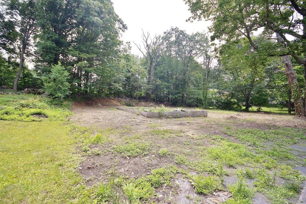 Wallkill, NY 12589,16 Campbell DR