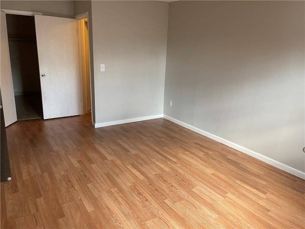 Kingston, NY 12401,118 Linderman AVE #2B