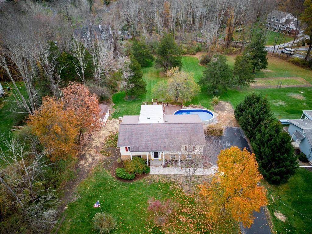 Warwick, NY 10990,4 Cedar LN
