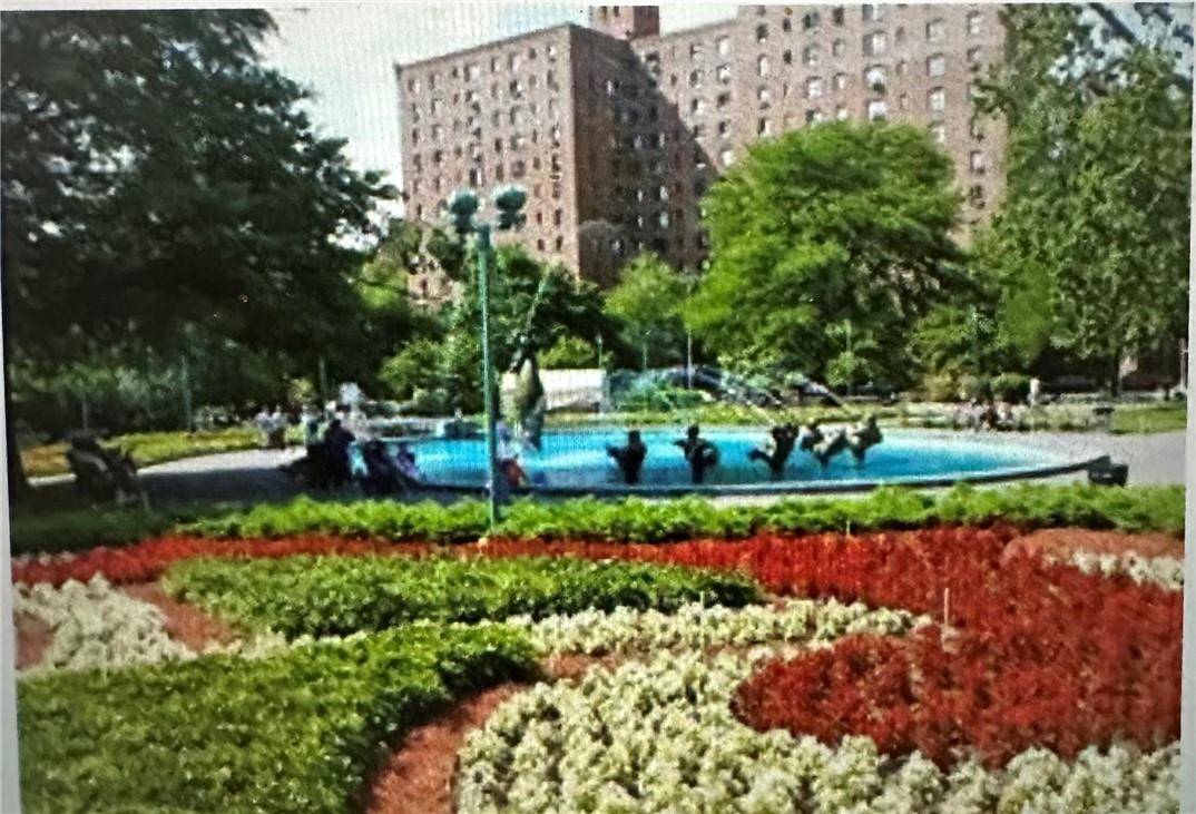 Bronx, NY 10462,99 Metropolitan OVAL #9E