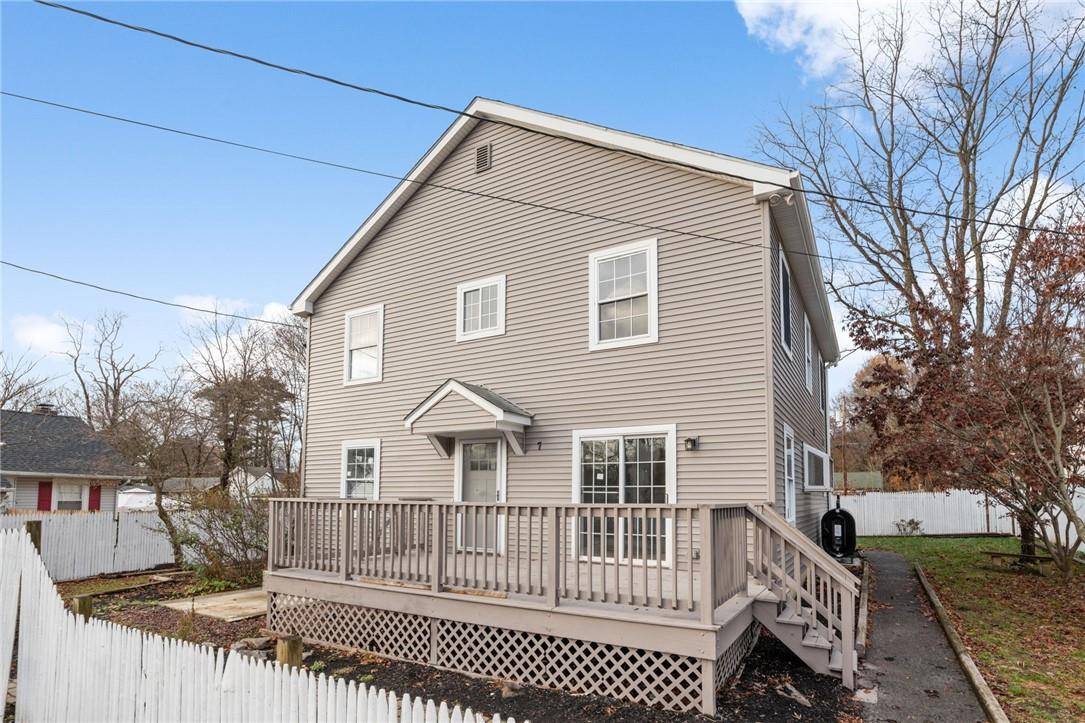 Hopewell Junction, NY 12533,7 Hillside LN