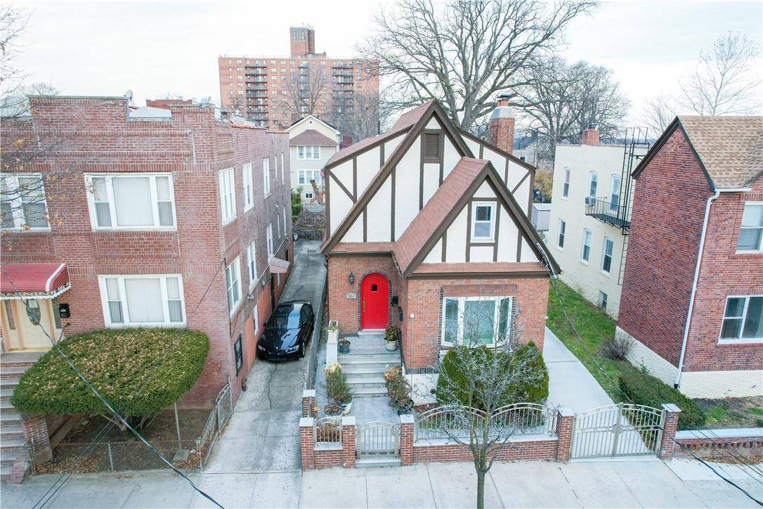 Bronx, NY 10466,861 E 231st ST