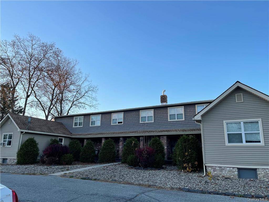 Pine Bush, NY 12566,881 Burlingham RD