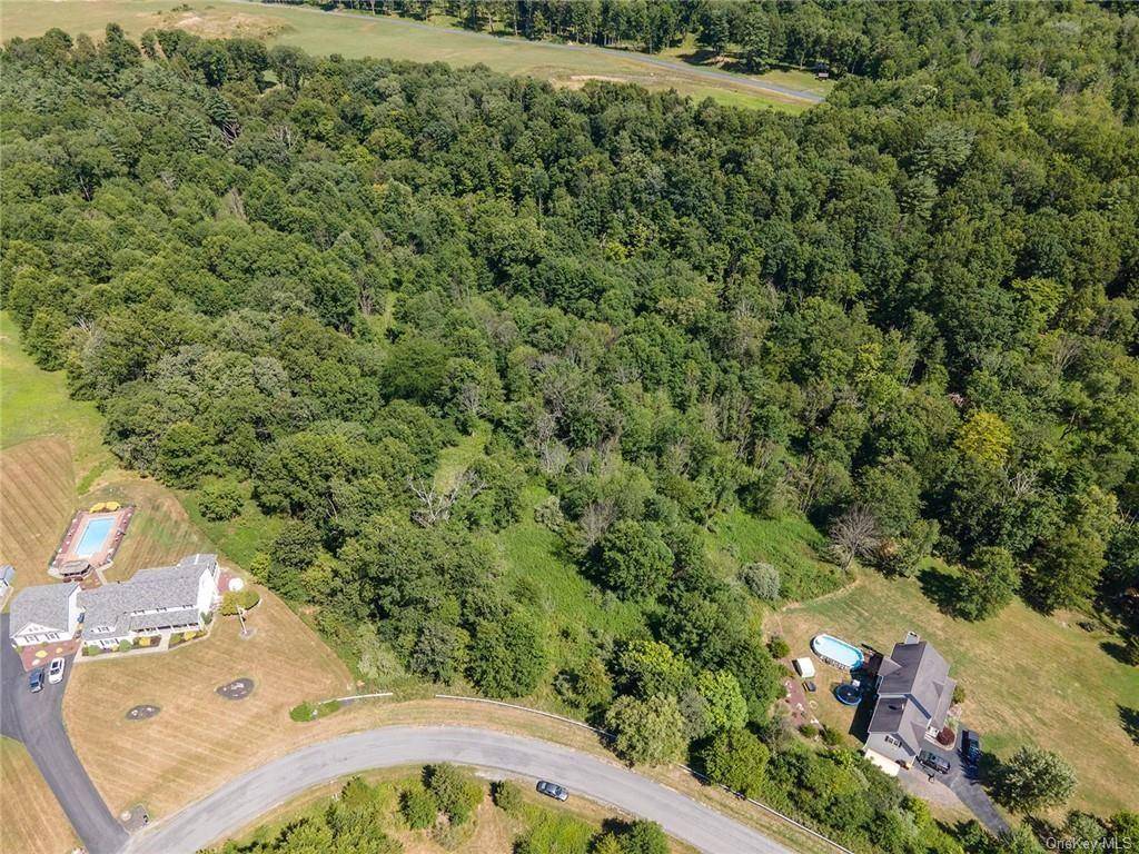 Pine Bush, NY 12566,59 Paddock DR