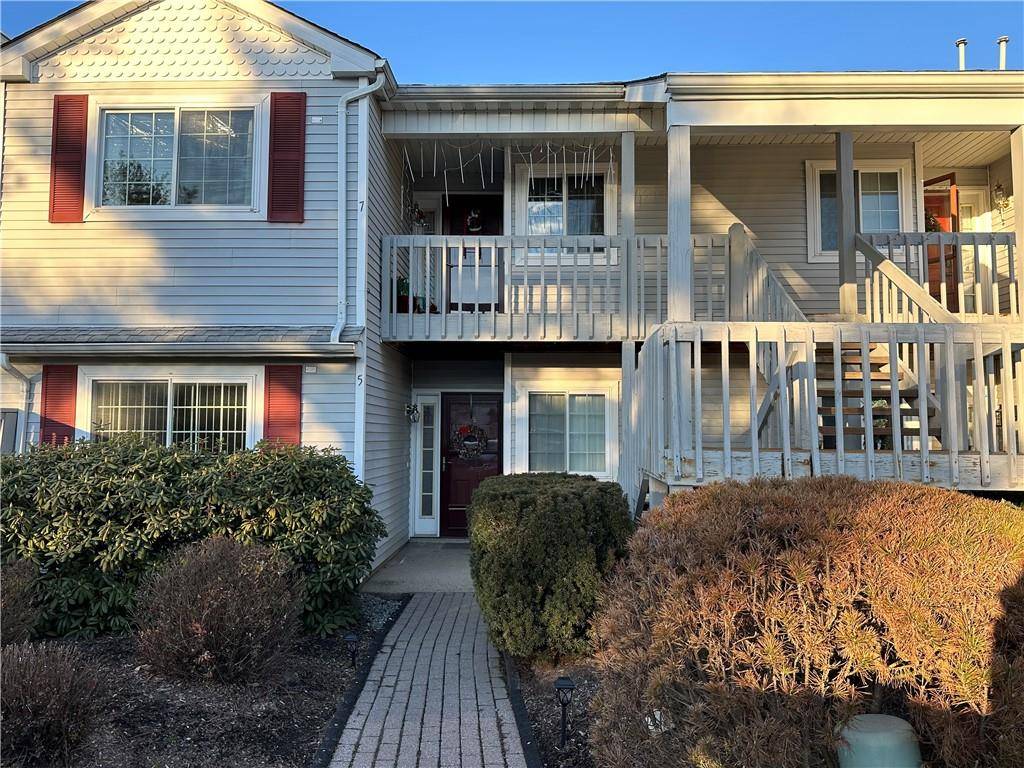 Warwick, NY 10990,5 Magnolia LN