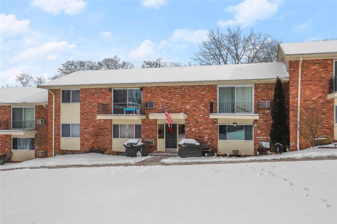 Mahopac, NY 10541,675 Route 6 #E7