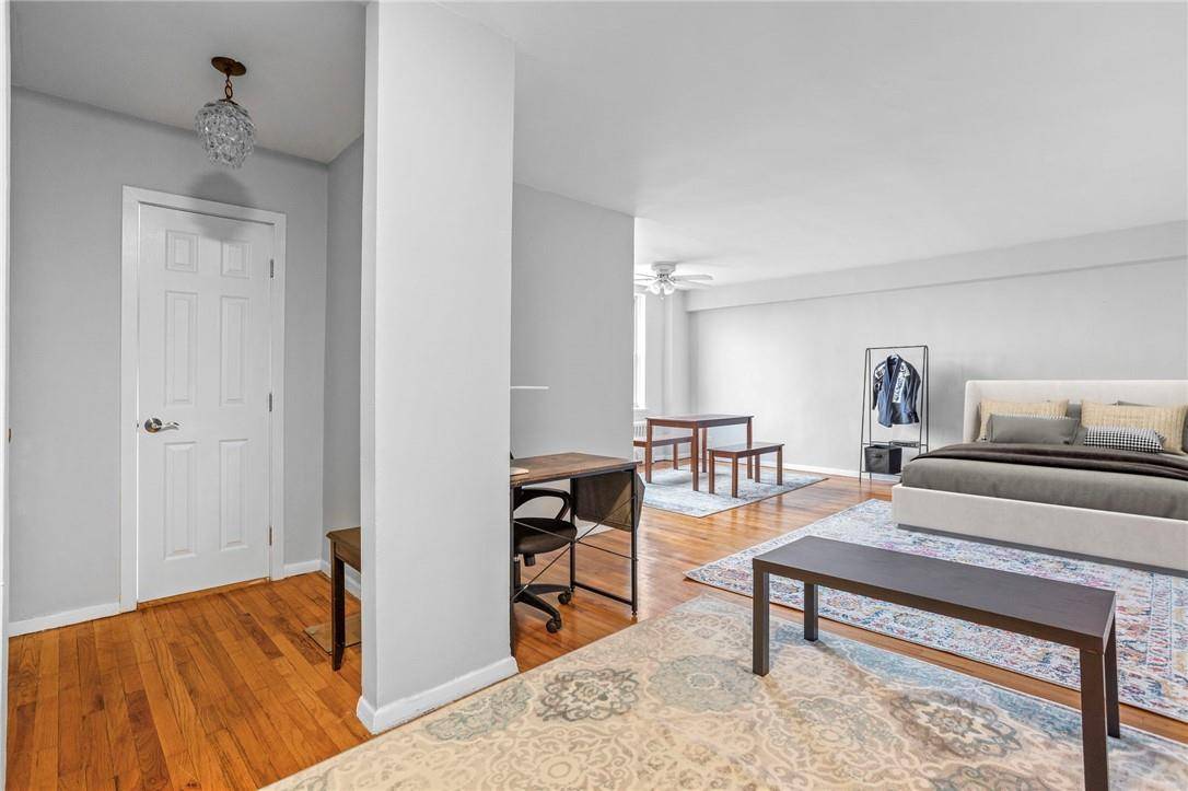 Bronx, NY 10470,4320 Van Cortlandt PARK #5B