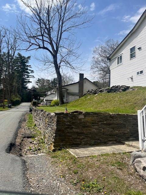 Cuddebackville, NY 12729,33 Eden RD #41