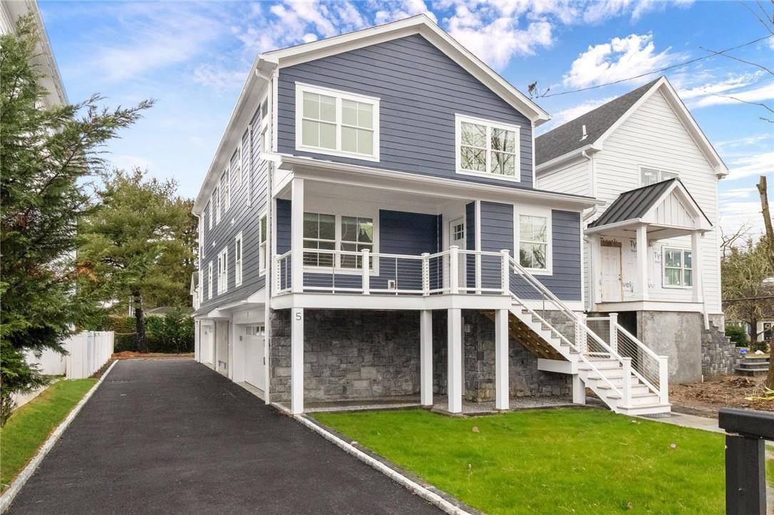 Rye, NY 10580,5 Blind Brook LN #Front