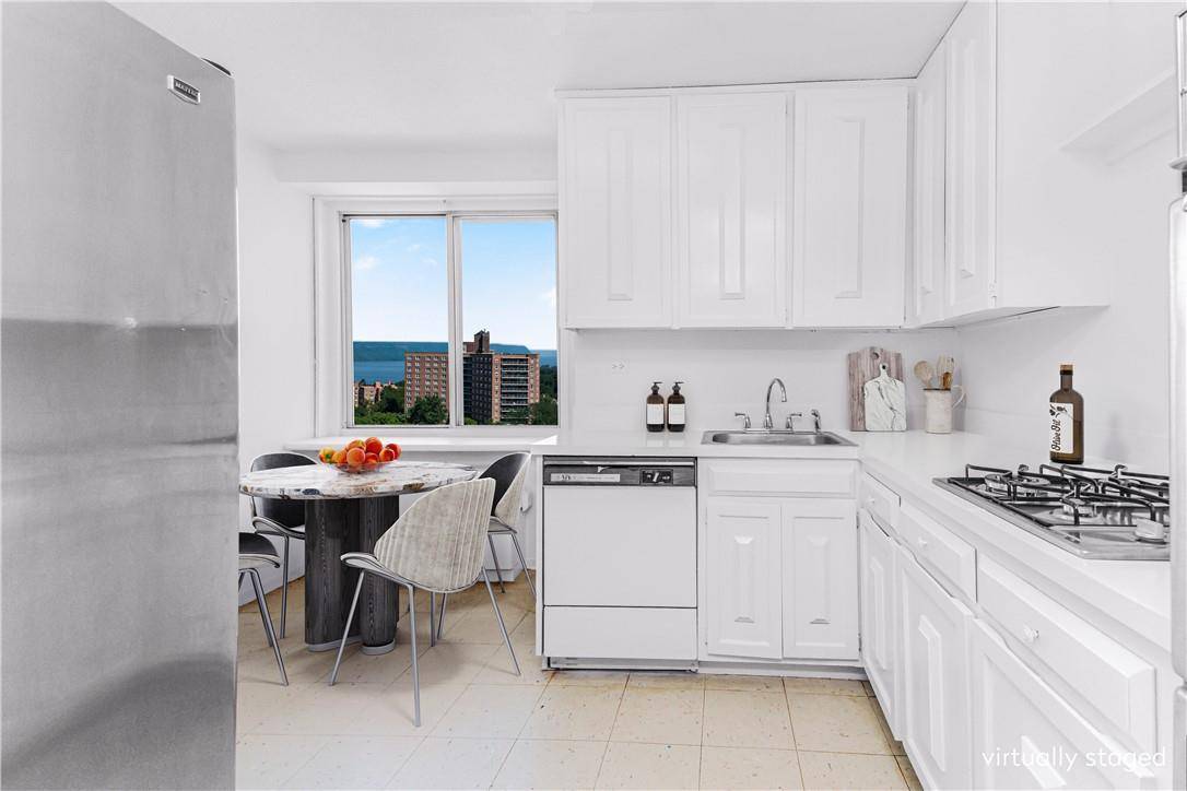 Bronx, NY 10463,3333 Henry Hudson Pkwy #21R