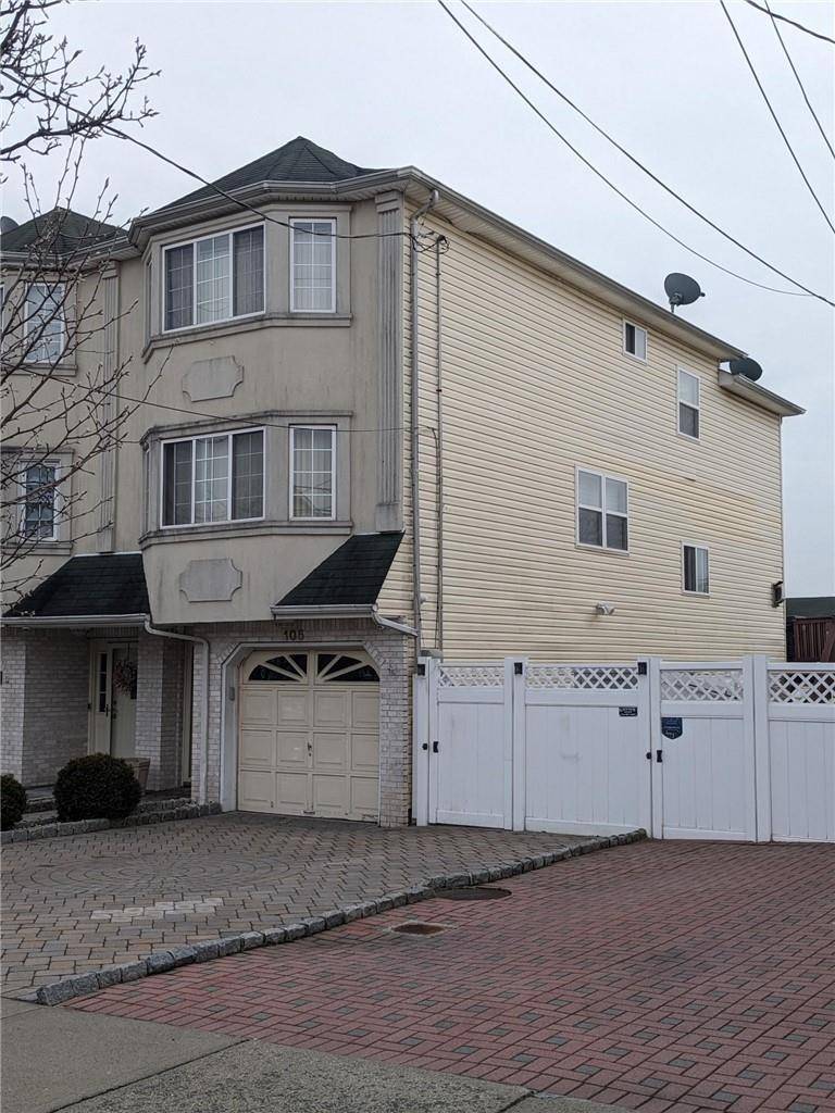 Staten Island, NY 10309,105 Churchill AVE