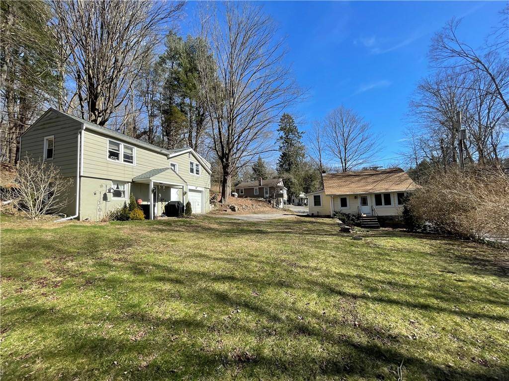 Bedford Hills, NY 10507,680 Harris RD