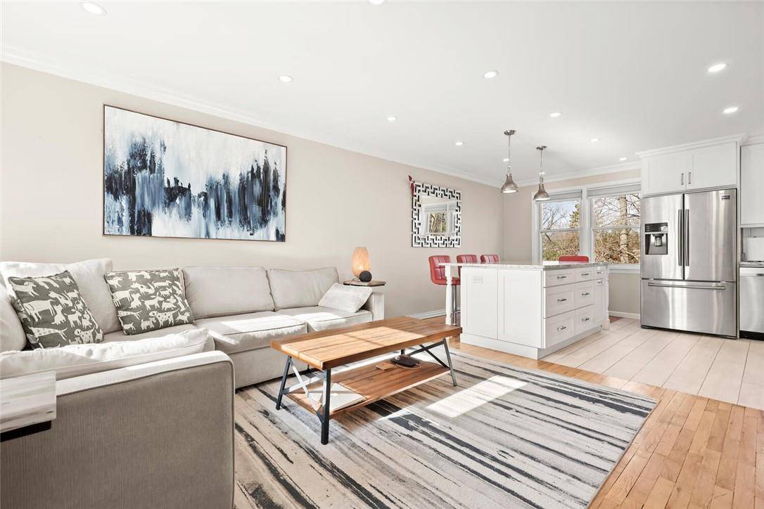 Larchmont, NY 10538,21 Elkan RD