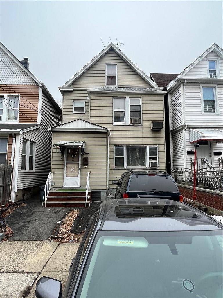 Bronx, NY 10470,4434 Carpenter AVE