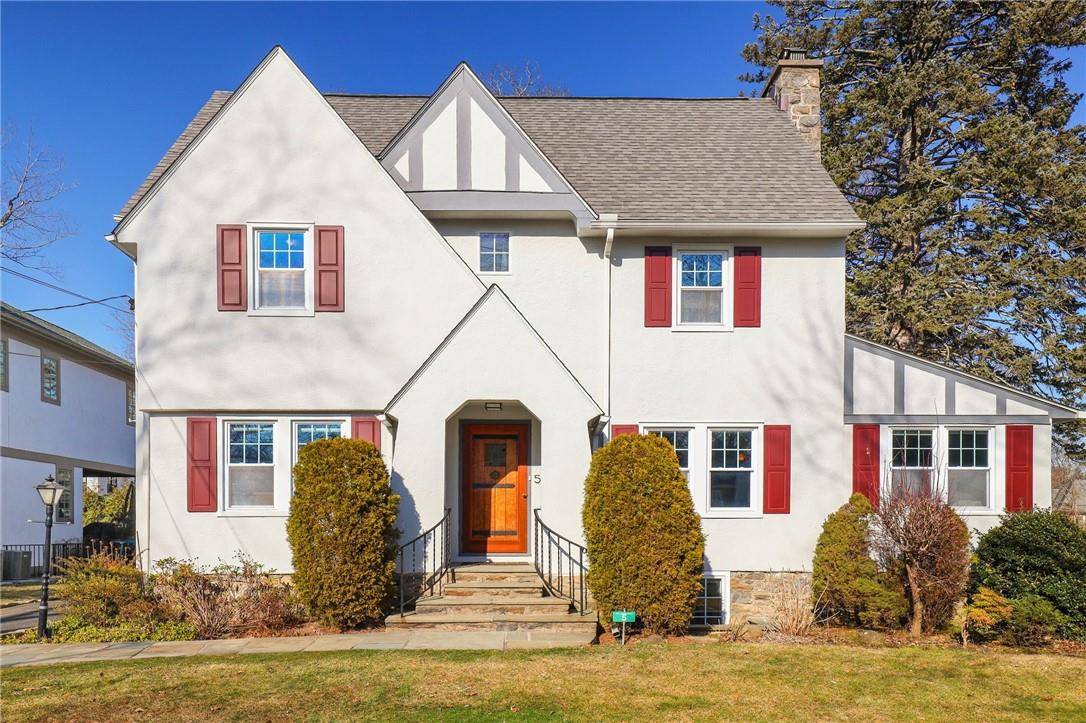 Scarsdale, NY 10583,5 Edgewood RD