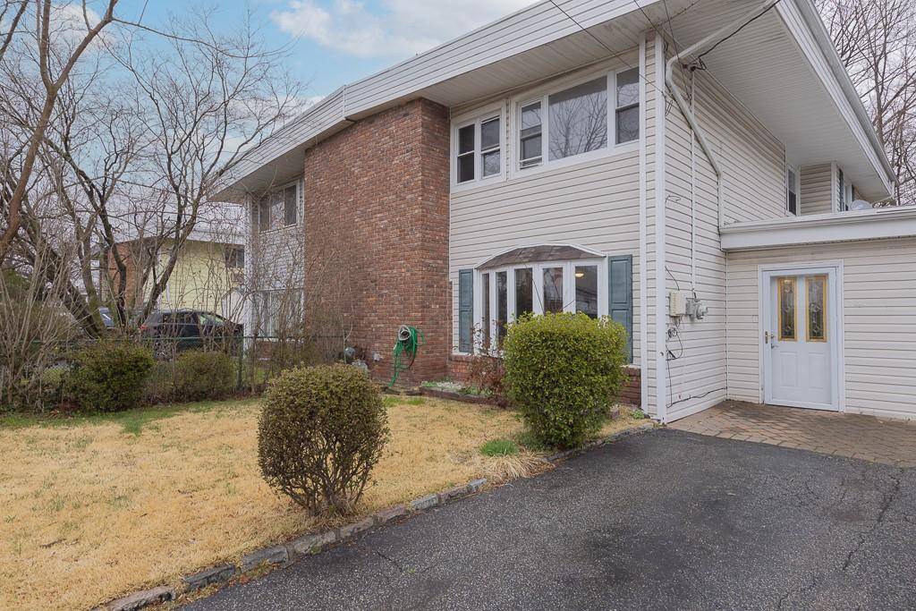 West Haverstraw, NY 10993,92 Benson ST