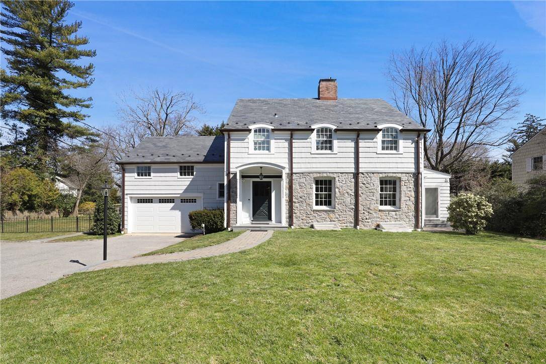 Scarsdale, NY 10583,49 Drake RD