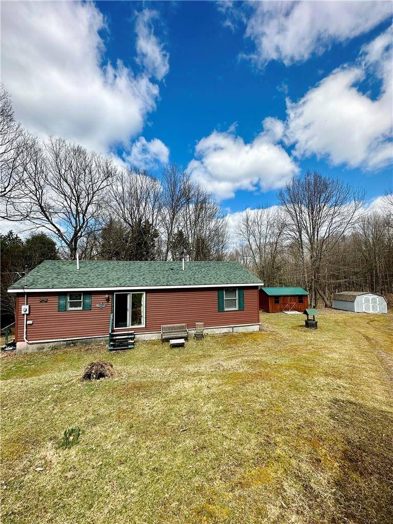 East Meredith, NY 13750,415 Putnam RD